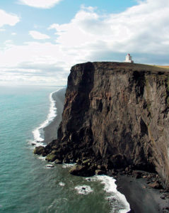 Islanda Faro e mare