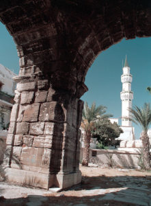 Tripoli Arco di Marco Aurelio con la Moschea Gurgi