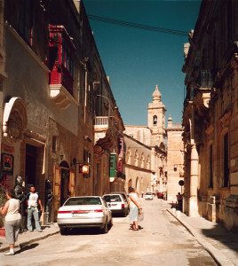 Malta strada campanile